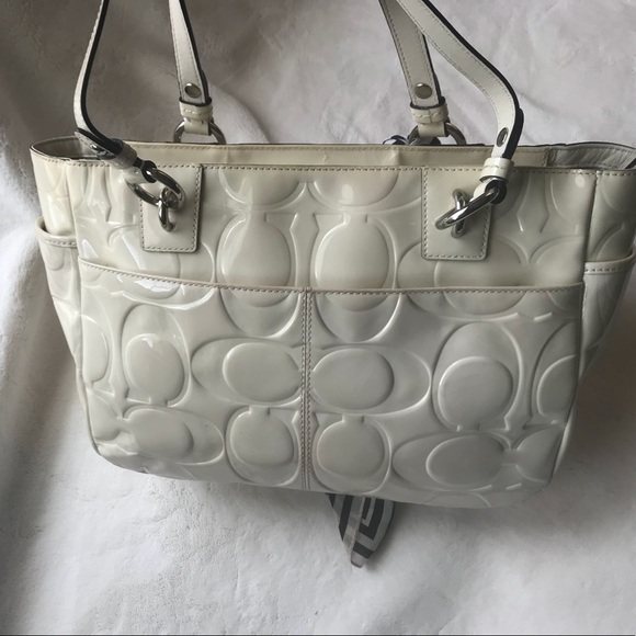 Coach Purse - Picture 4 of 6